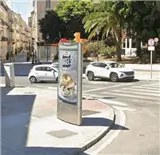 Mupis en la avenida de Andalucía y la avenida de la Aurora, eje comercial de Málaga